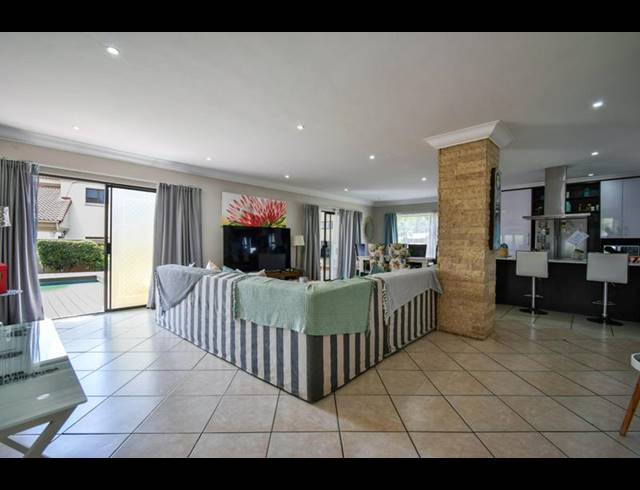 4 BEDROOM HOUSE FOR SALE IN ZAMBEZI COUNTRY ESTATE